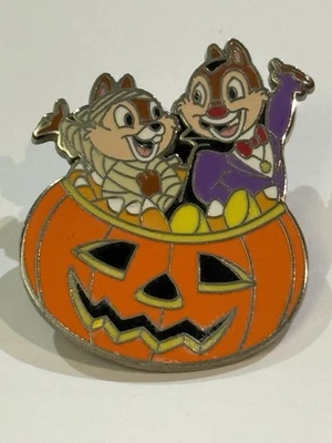 Prendedor comercial 2009 Disney World Halloween Chip Dale Jack O Lantern Candy Corn Foto 1 de 4