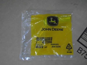M172956 - John Deere Flanged Bushing - Picture 1 of 2