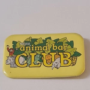 Nestle Animal Bar Club 2 3/4" lang Metall Pin Anstecker mit Kunststoffrücken gebraucht - Bild 1 von 4