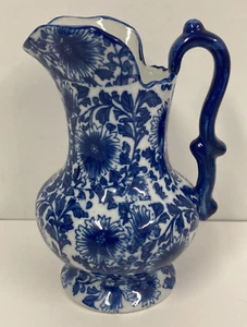 BLUE WHITE FLORAL JUG PITCHER NO BACKSTAMP FLOWER ARRANGING DECORATIVE - Picture 1 of 6