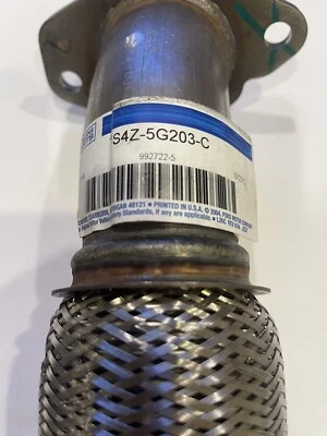 福特正品排气中级管 05-10 Focus 7S4Z-5G203-A。 全新 — 第 1/4 张图片