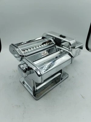 Macchina per fare la pasta con motore - Immagine 1 di 4