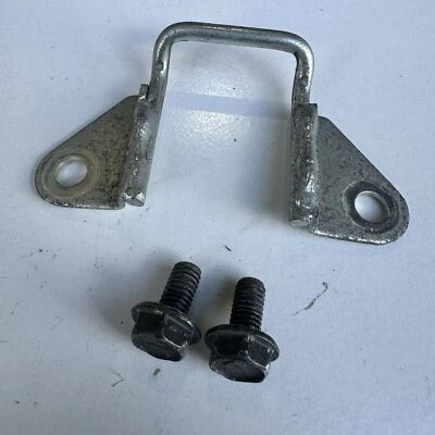 Крючок замка защелки заднего сиденья Kawasaki Vulcan 1700 Classic 2012 110551211 - Изображение 1 из 3