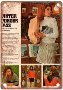 Insegna in metallo Cavalier Girly rivista Pinup modello 1967 look retrò GM199 - Foto 1 di 2