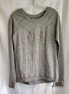 Lucy Heathered Grey Pullover Top Lightweight Sweatshirt Size S Thumbholes - Picture 1 of 7