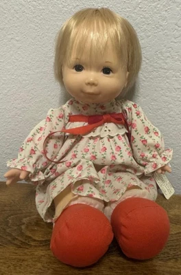Muñeca Fisher-Price 13" 1 de 7 Soft Kids Lap Sitter "Baby Ann" 1973 Foto 1 de 4