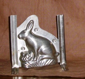 Schokoladenform (Kuchenform)-Hase-Weissblech-2-Alterungsspuren-ansonsten gut - Picture 1 of 3