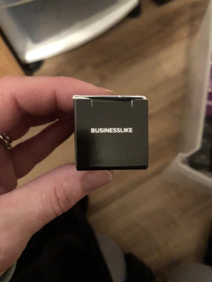 younique liquid eyeshadow in businesslike Matte Mauve - Image 1 of 1