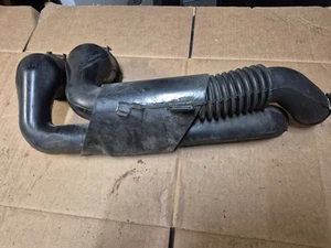 1987-1991 Ford E-150 VAN - 4.9 AIR INTAKE DUCT HOSE - - Picture 1 of 10