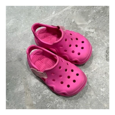 Crocs Baby Girls Pink Summer Washable Water Sandals Sz 6 Beach Pool - Image 1 of 4