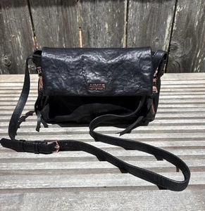 Aimee Kestenberg Bali 2 Leder Kiesel Hobo Crossbody Schultertasche schwarz gebraucht, in einwandfreiem Zustand - Bild 1 von 24
