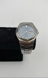 Citizen Eco-Drive E100-K17535 Silver Tone Day Date Classic Wristwatch - Picture 1 of 7