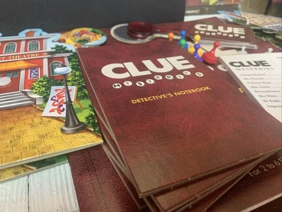 2005 Clue Mysteries Board Game Replacement Pieces Lot - Image 1 of 4