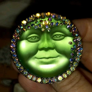 IMPRESIONANTE BROCHE CARA LUNA Verde Irridiscente Estrás Brillante ESTILO VINTAGE - Imagen 1 de 14