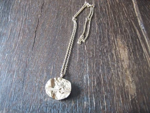 coole 70er Jahre Kette Collier gold Anhänger organisch 74 cm lang vergoldet - Picture 1 of 3