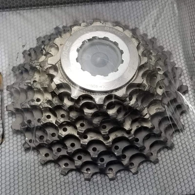 Cassette de bicicleta de carretera Shimano Dura-Ace CS-7700 9 velocidades Japón Foto 1 de 4