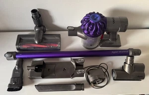 DYSON V6 ANIMAL CORDLESS VACUUM CLEANER & MULTI TOOLS WALL CHARGER - Picture 1 of 16