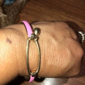 SIGNED GRETA FIRENZE Italy Handcrafted Goldtone Pink Snakeskin Bangle Bracelet - Picture 1 of 10