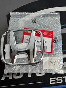 GENUINE HONDA CR-V REAR TAILGATE BOOT BADGE EMBLEM NEW 75701-SMA-000 2006~2012 - Picture 1 of 4