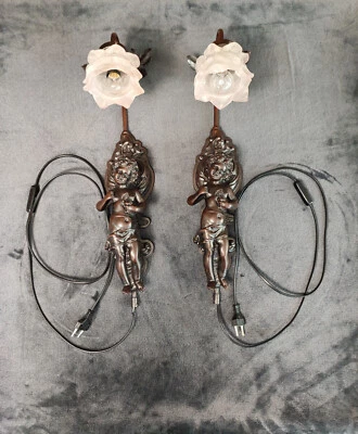 Arandela decorativa anjo querubim luz de parede, vidro fosco tom rosa sutil rosa - Imagem 1 de 4