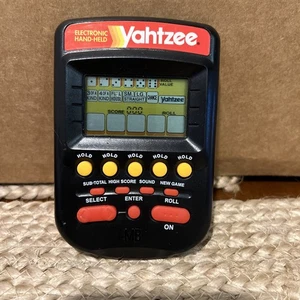 Electronic Yahtzee Game 1995 Hand-Held Milton Bradley 4511 Tested Sound Works - Picture 1 of 3