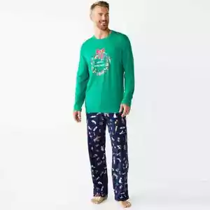 NEW Mens Jammies Your Families Happy Howlidays Christmas Sleep Set, Size XL - Picture 1 of 4
