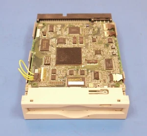 Fujitsu MCB3023SS Internal 3.5", 640MB SCSI Optical Drive - Picture 1 of 3