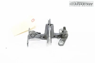 Juego de bisagras de puerta inferior y superior del lado del conductor trasero izquierdo Cadillac XT5 2017-2020 OEM Foto 1 de 4