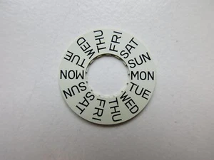 ETA cal. 2783 Off-white DAY disk pos. at 3 Swiss watch movement part - Picture 1 of 3