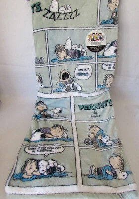 BERKSHIRE BLANKET Peanuts Linus & Snoopy Sleeping Take A Nap Plush Throw Blanket 60" X 70" Green