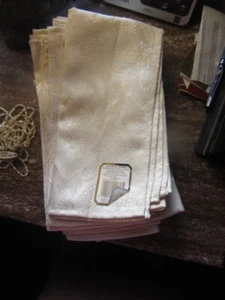 SET OF 10 BRAND NEW BROCADE NAPKINS, CREAM WHITE, MACHINE WASH DRY - Picture 1 of 4