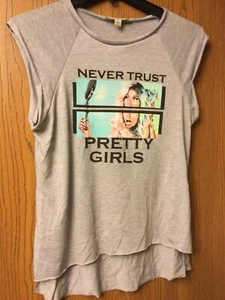 Nicki Minaj - “Never Trust Pretty Girls” - Gray Shirt - NWT - L. - Picture 1 of 3