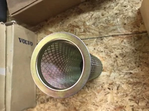 Genuine OEM Volvo 14537348 Hyd Tank Strainer - Picture 1 of 4