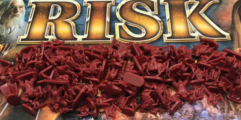 RISK The Lord of the Rings Trilogy Edition 2003 REPLACEMENT ARMY RED - Image 1 of 1