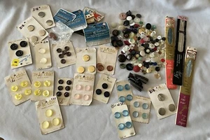 Vintage Sewing Buttons, Snaps, Hooks, Zippers - Entire Lot As Seen In Photo - Picture 1 of 1
