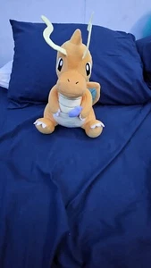 Pokemon Sitzender Dragonit Plüschtier 6 1/2 Zoll - Bild 1 von 2