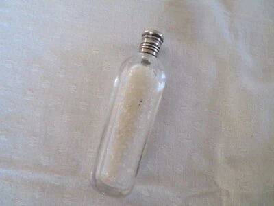 ancien flacon à sel ou à parfum en cristal et bouchon vermeil XIX - Photo 1/4