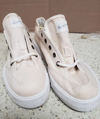 Tenis Nike años 90 para mujer sin usar talla 8 Foto 1 de 4