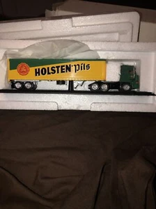 Matchbox Holsten Pils DAF Tractor Trailer Truck brewmaster 1:100 - Picture 1 of 6