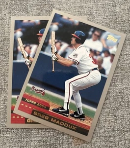 (2) 2000 Topps - Jumbo Greg Maddux #7 - Foto 1 di 3