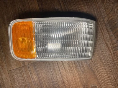 92 93 94 95 96 97 Cadillac Sevilla luz de estacionamiento luz de esquina señal de giro conductor izquierdo Foto 1 de 4