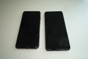 Job lot 2x Huawei Phones - P30 Lite MAR-LX1A and P20 EML-L29 - Picture 1 of 6