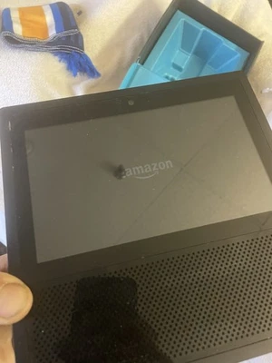 Amazon Echo Show Alexa 1st Gen MW46WB Smart Assistant Black - Image 1 of 4