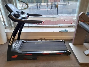 Reebok One Treadmill Red and Black GT40S Gym Equipment Running Machine - Picture 1 of 1