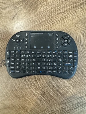 Rii Mini i8+ Wireless Keyboard and Touchpad - Image 1 of 2