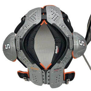 Schutt XV HD WR-QB Shoulder Pad Size Medium  17”-18”,- 38”-40” 80130504 - Picture 1 of 3