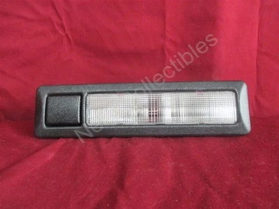 Lámpara de lectura Oldsmobile Cutlass Supreme 4 puertas cortesía domo 1990-97 derecha NOS Foto 1 de 4