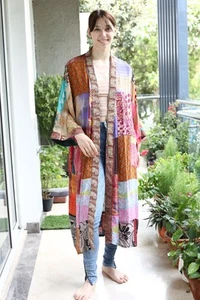 100 % Krepp Seide mehrfarbig Patchwork Kimono lang Nacht Blumen Morgenmantel PS PWK1025 - Bild 1 von 10