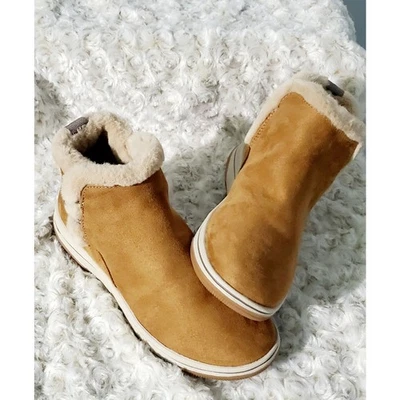 Clarks Nueva Bota de Invierno Marrón Gamuza Talla 7 Cottagecore Cabincore Normcore  Foto 1 de 4