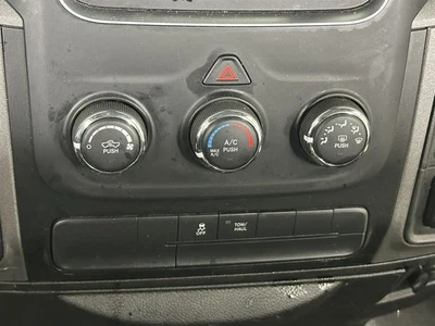 Control de temperatura estilo clásico para camioneta Dodge 1500 13-24 2767505 Foto 1 de 4